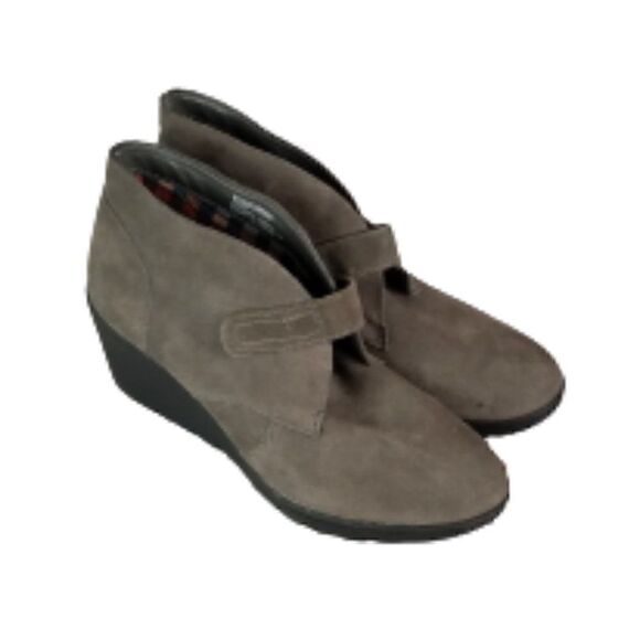 White Mountain Shoes - White Mountain Gray Suede Wedge Ankle Boots